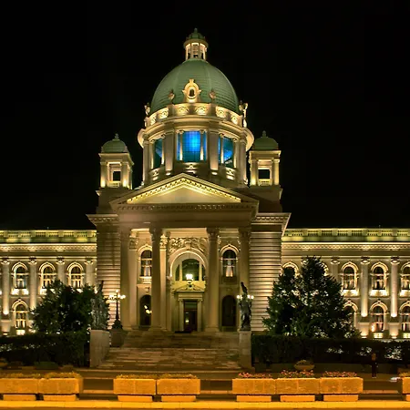 Dominic Smart & Luxury - Parliament