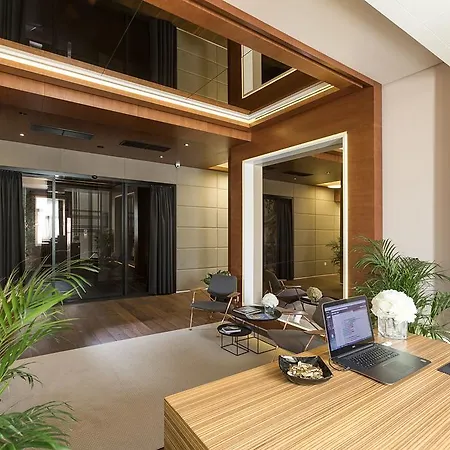 Dominic Smart & Luxury - Parliament Konukevi 4*