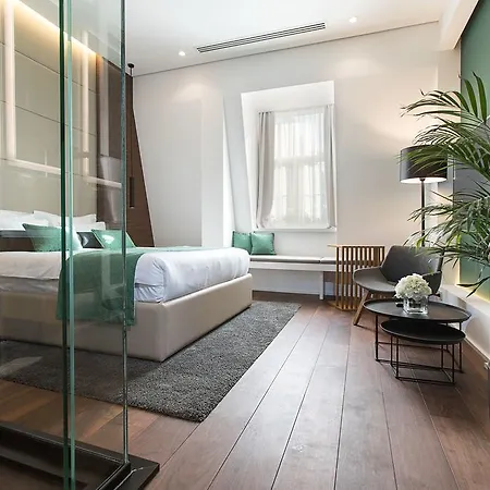 Dominic Smart & Luxury - Parliament